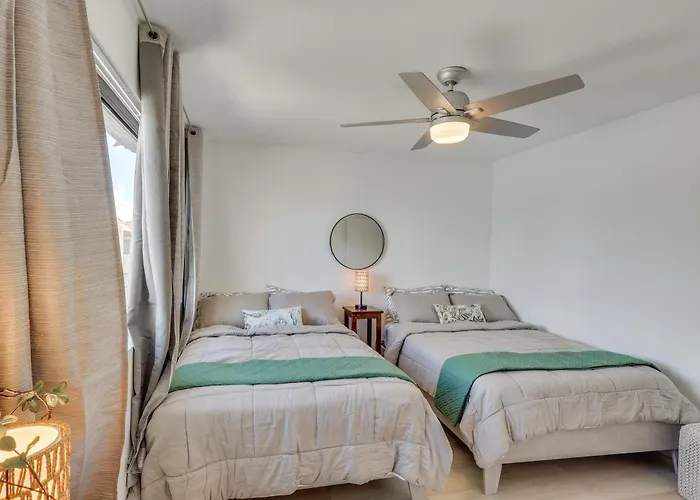 < 2 Mi To London Bridge: Chic W/ Pool Access * Lake Havasu City